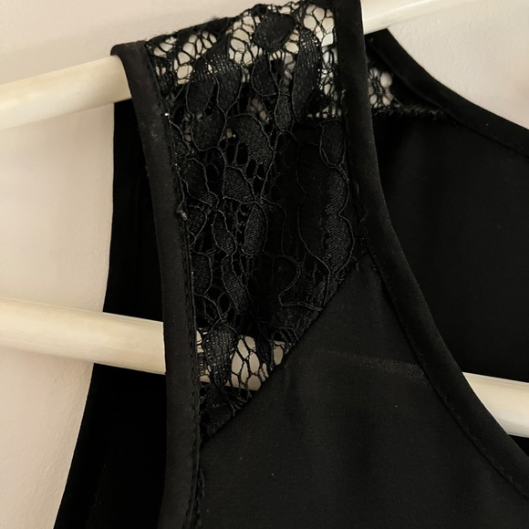 Forever 21 Top - Picture 2 of 3